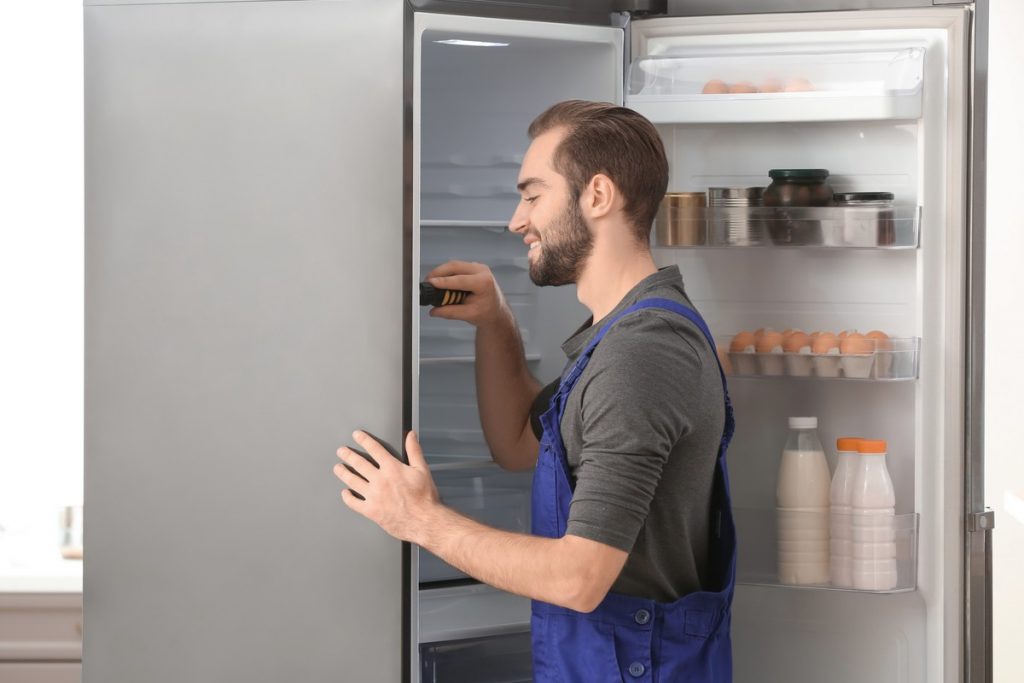 démonter une armoire réfrigérée