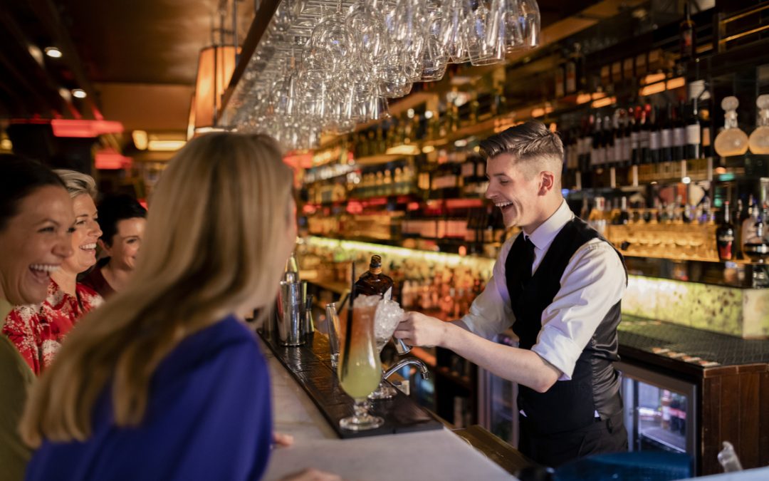 Arrière de bar 3 portes : Quel modèle choisir ?