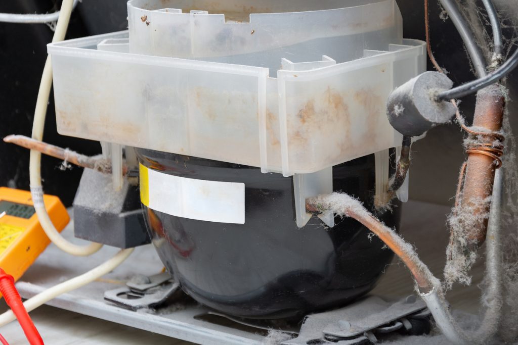 moteur du congélateur qui chauffe 