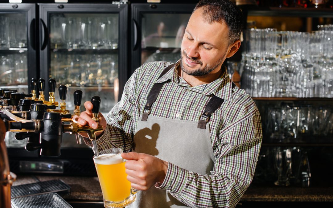 L&rsquo;arrière bar réfrigéré 3 portes vitrées : Le best-seller d&rsquo;Iceshop