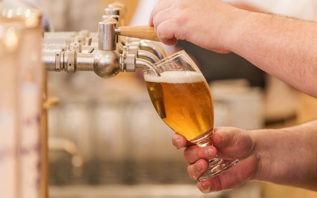 Comment servir une bière à la pompe ?