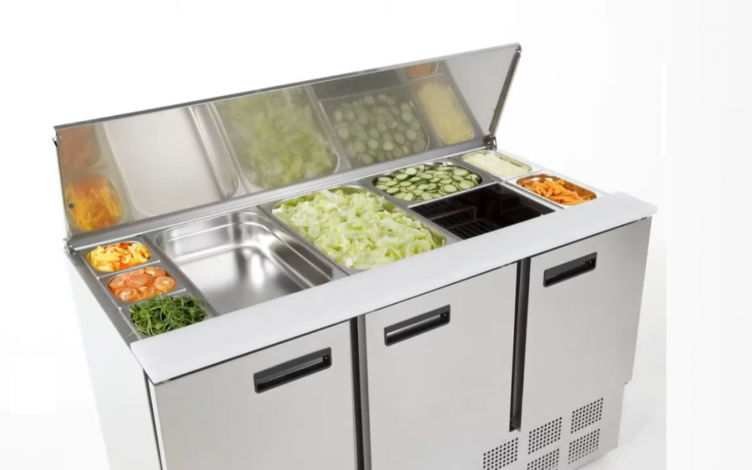 Saladette réfrigérée et table réfrigérée positive : les différences 