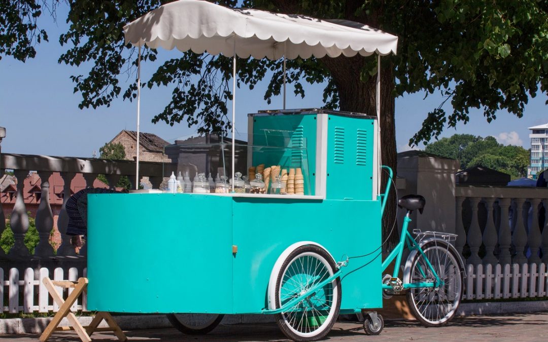 Vente de glace : pourquoi choisir la machine à glace Carrettino 6 de Combisteel ? 