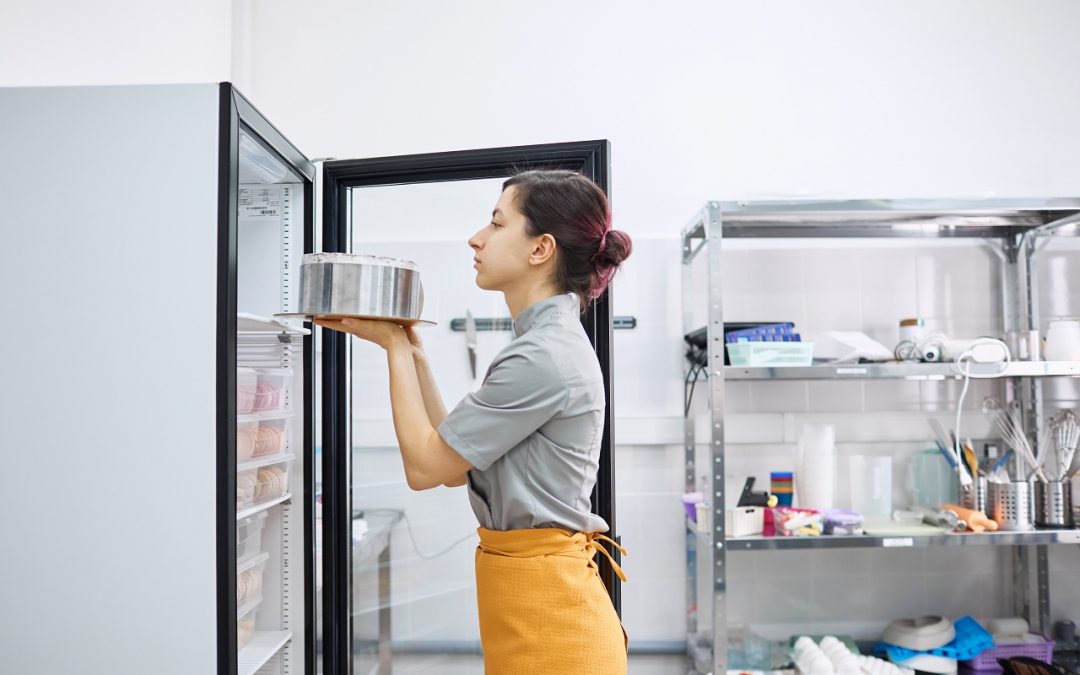 Où mettre le frigo dans une petite cuisine ?